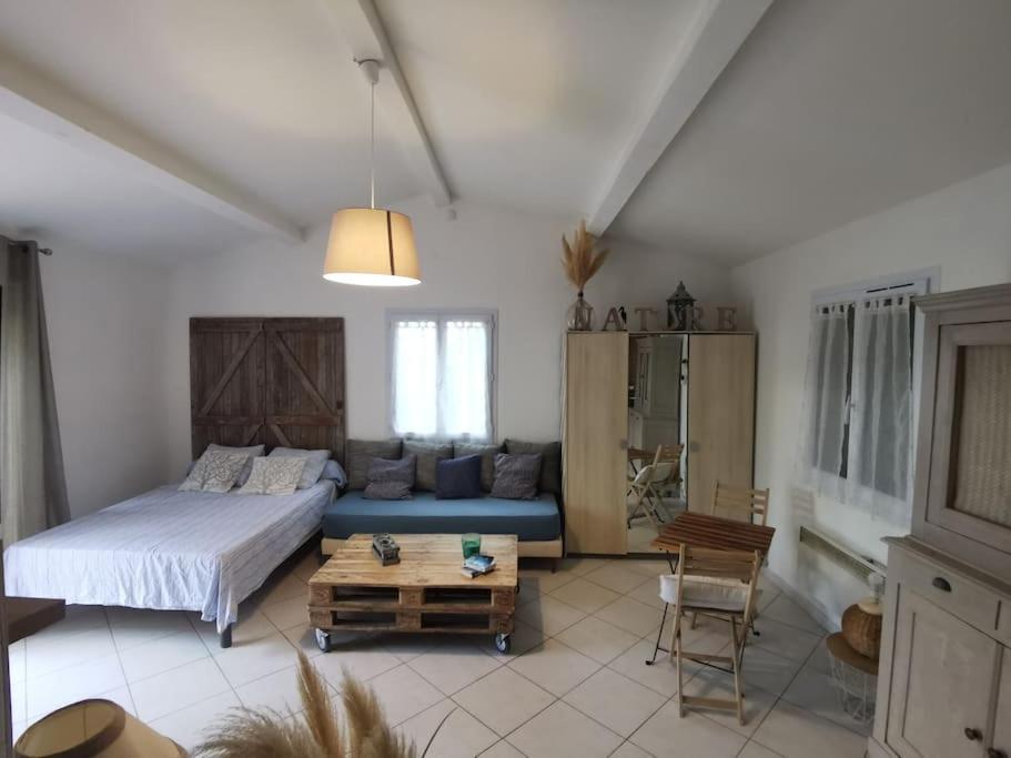Chambre Nature Le Thoronet Luaran gambar