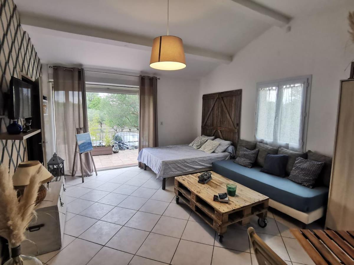 Chambre Nature Le Thoronet Luaran gambar