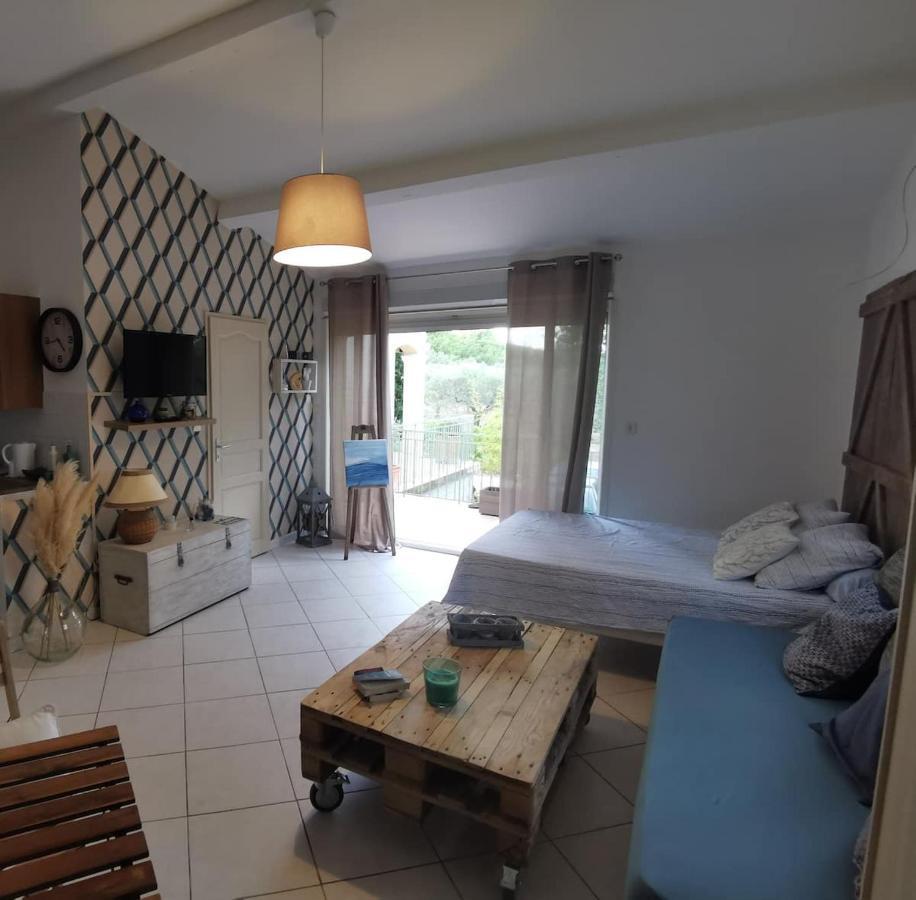 Chambre Nature Le Thoronet Luaran gambar
